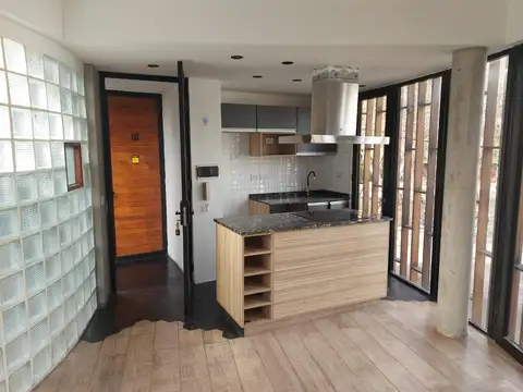 Departamento en Alquiler en Adrogue, $ 850.000