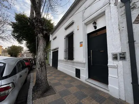 Casa 4 amb con jardin en lote propio