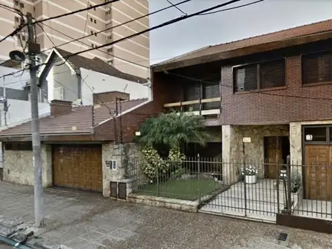 Excelente chalet en inmejorable ubicación céntrica de Ramos Mejía.