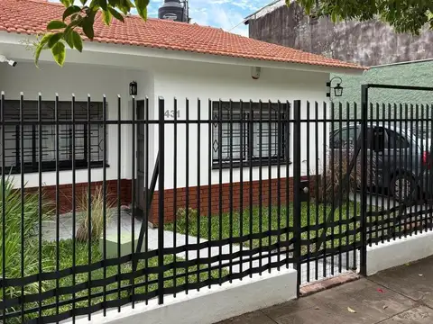 CASA - 4 AMBIENTES - LIBERTAD