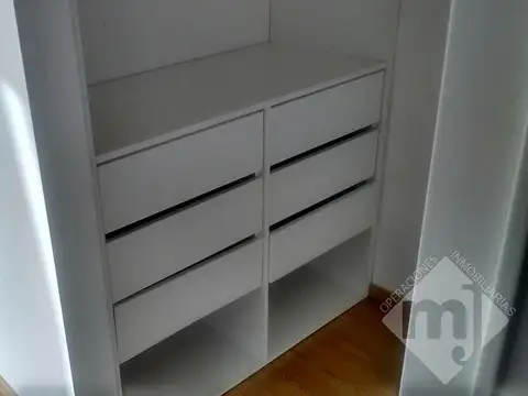 Departamento en Alquiler con 1 cocheras