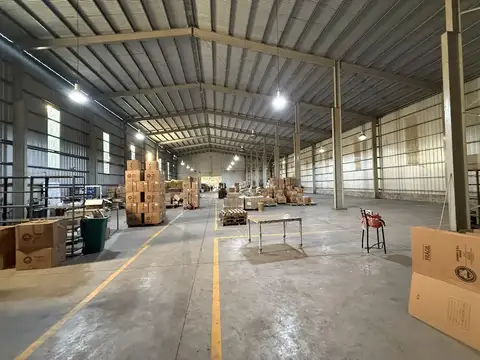 Galpon en Alquiler A Estrenar