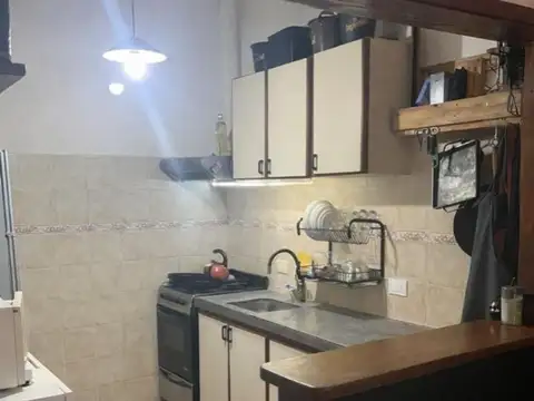Venta - Propiedad Multifunción con Locales y Viviendas