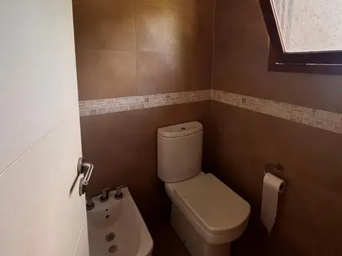 Casa en Venta en Manuel B Gonnet, USD 195.000