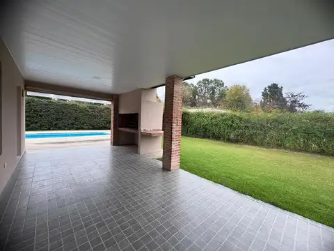 Casa en Venta en Zárate, USD 105.000