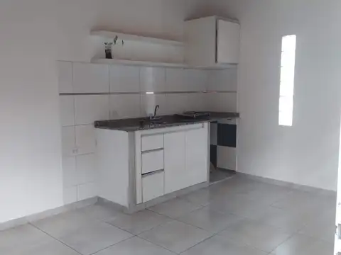 Departamento en Alquiler en Quilmes Oeste, $ 600.000