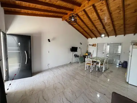 Venta Chalet 3 Ambientes A Mts Del Mar En Mar Del Tuyu Calle 84 Entre 1 Y 2