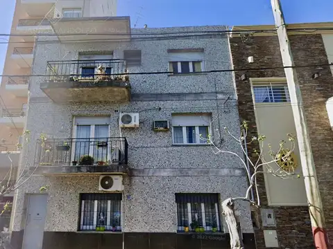 Excelente 3 amb - Bajas Expensas - Inmejorable Ubicación - APTO CREDITO 