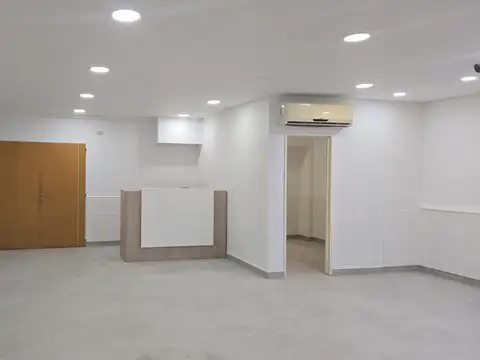 Oficina en Alquiler en Barrio Parque Leloir, $ 1.990.000