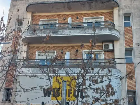 Departamento 2 dormitorios sobre Av. Eden en Centro La Falda (Córdoba)