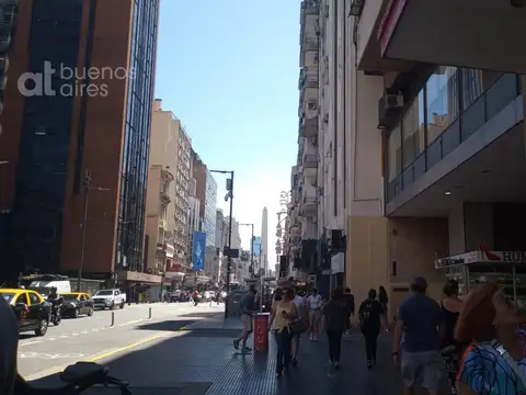 Av. Corrientes  al 700