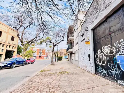 Galpon en Venta en Abasto, USD 155.000