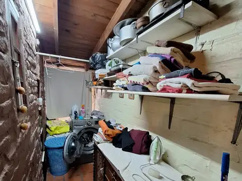 CIUDADELA.CROACIA al 3000. CASA 4 AMB.LOTE 8.66 X 43! EXCELENTE A 2 CUADRAS DE CABA  DUEÑO FINANCIA