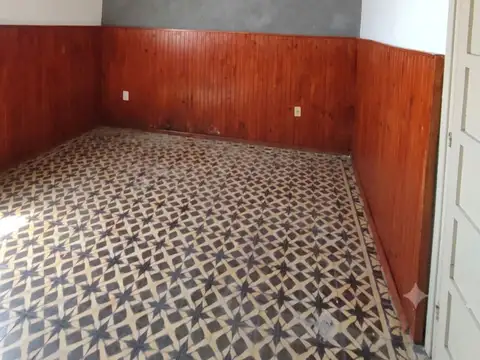 Casa en Alquiler con 1 cochera