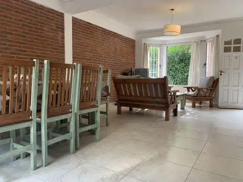 Departamento 4 ambientes con 3 baños