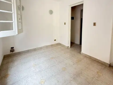 Depto Tipo Casa 2 ambientes con 1 baño