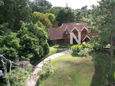 Propiedad exclusiva ubicada en Golf, Punta del este