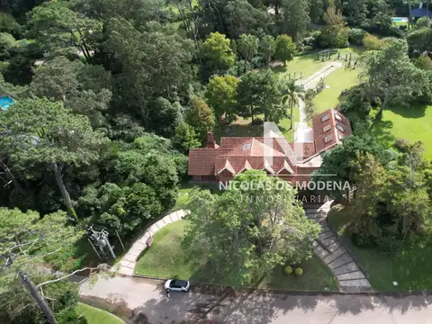 Casa en Venta de 5 dormitorios