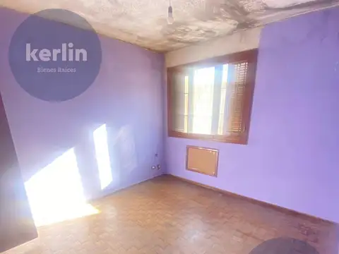 Casa 5 ambientes con 1 baño