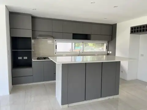 Casa en Alquiler en Countries y Barrios Cerrados en Pilar, USD 2.300