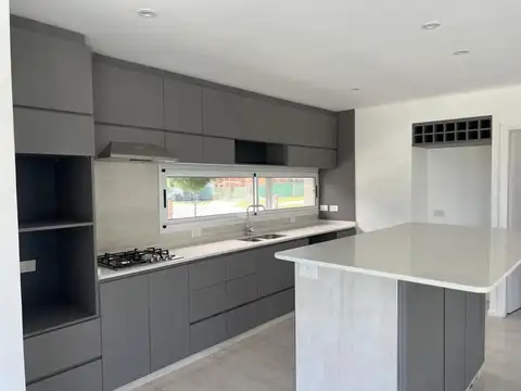 Casa en Alquiler al Noreste