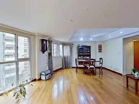 Departamento en Venta de 5 ambientes