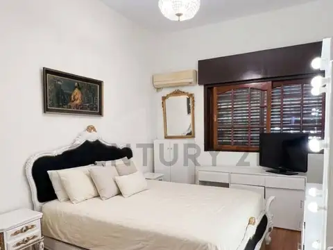 Casa 6 ambientes con 2 baños