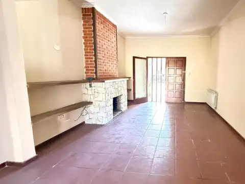 Casa en Venta en Parque Luro, USD 210.000