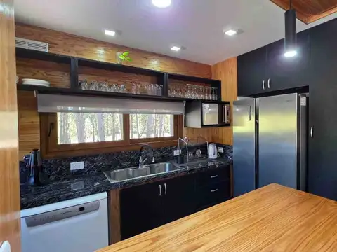 VENTA CASA VILLA ROBLES 4 AMBIENTES