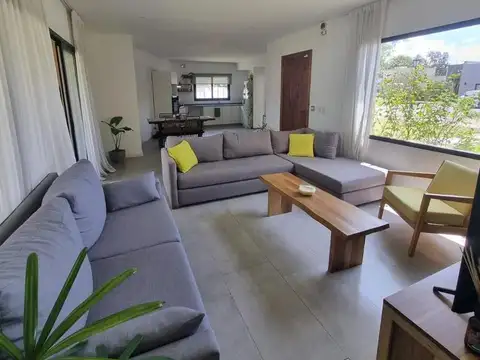 Casa en Alquiler de 2 dormitorios