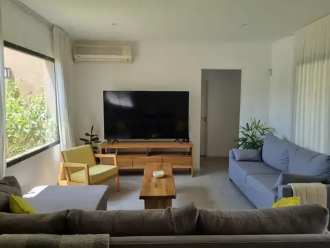 Casa en ALQUILER en Los Arces