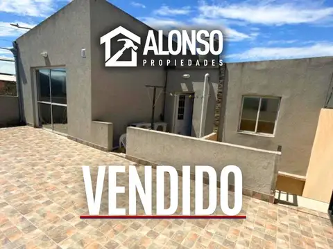 CASA 4 AMBIENTES CON COCHERA, QUINCHO Y TERRAZA EN VENTA