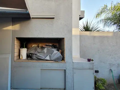 Departamento en Venta en Poeta Lugones, USD 146.900