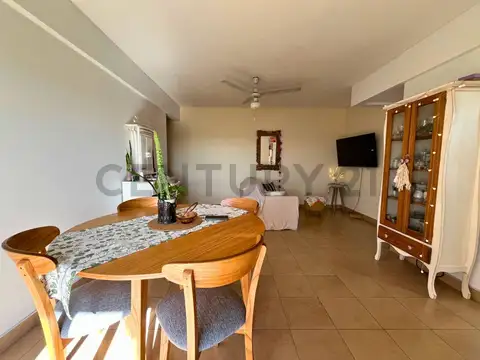 Valparaíso 1700, Piso 4