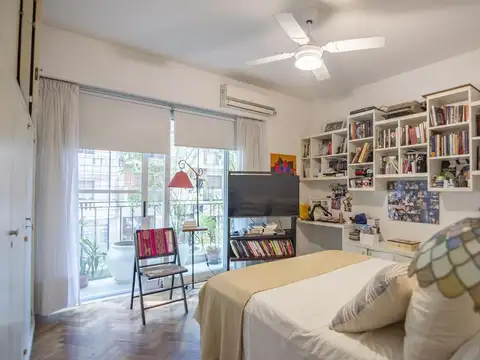 Venta Depto 5 Ambientes, 4 Dormitorios Belgrano con balcon.