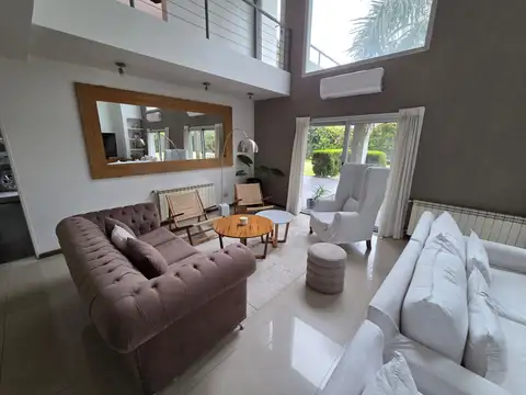 Venta, casa, 7 amb, Acacias Blancas, Maschwitz