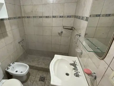 Depto Tipo Casa en Alquiler de 2 dormitorios