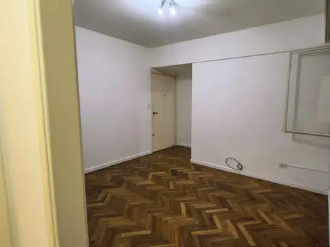 Cuenca 3300, Piso 1