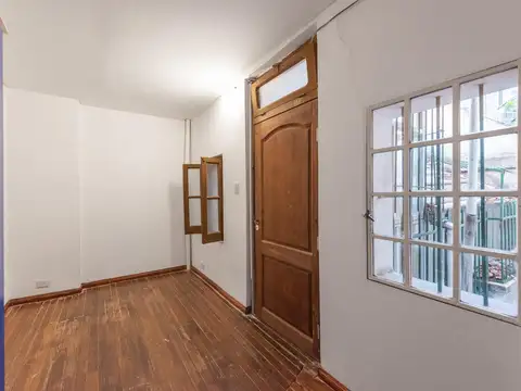 Depto Tipo Casa en Venta 50 años