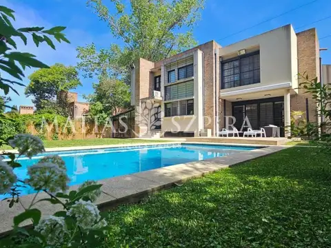 CASA DE DISEÑO 5 AMBIENTES PARQUE LELOIR