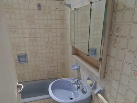 Depto Tipo Casa en Alquiler de 3 ambientes