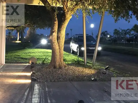 LOTE VENTA BARRIO PRIVADO CAMPOS DE LA ENRIQUETA AL AGUA 700 MTS GRAN ESPEJO DE AGUA