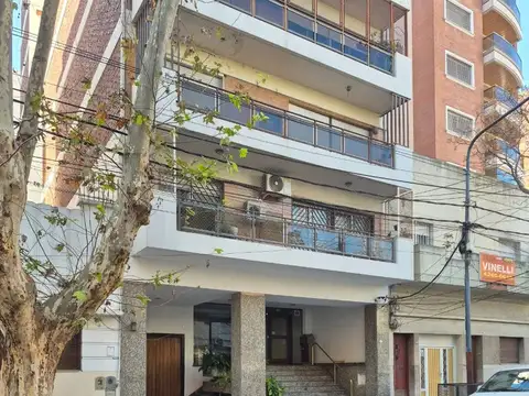 Piso alto-276 m2-2 coch-Apto Crédito-Lanús Centro