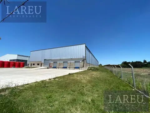 NAVE PARQUE INDUSTRIAL PILARICA