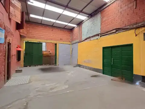 Galpon en Venta, con Vivienda, en Tigre, GBA Norte