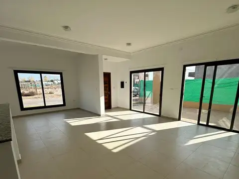 Casa en Alquiler en Mayor Drummond, $ 1.600.000