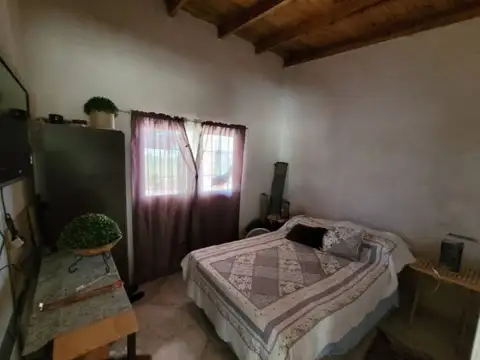 Casa 2 ambientes con 1 baño