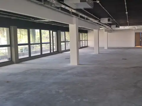 Oficina Monoambiente con 5 baños