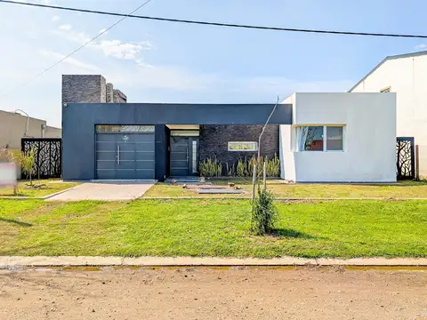 Casa en Venta al Oeste
