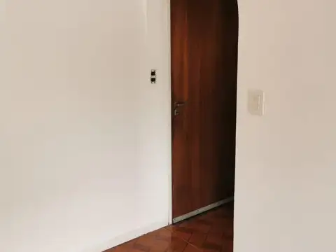Depto Tipo Casa en Alquiler de 1 dormitorio